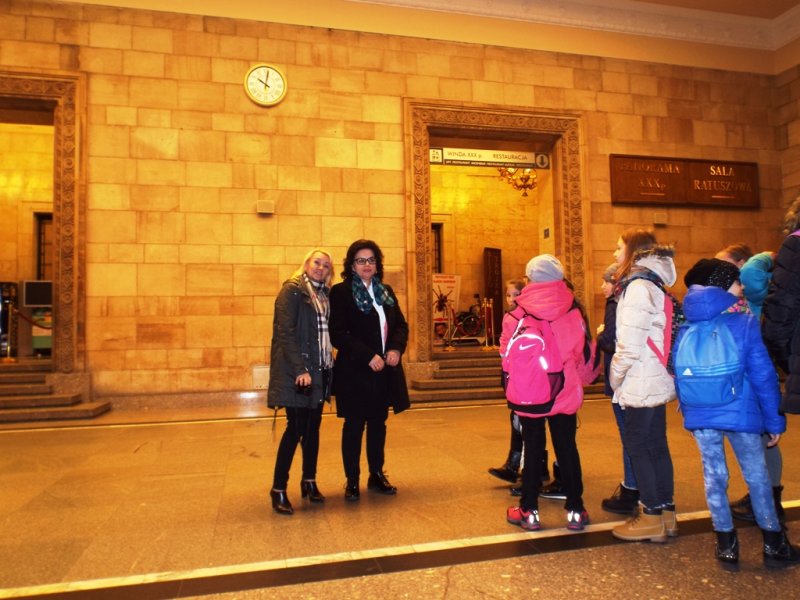 Wycieczka kl 4-6 do PKiN w Warszawie